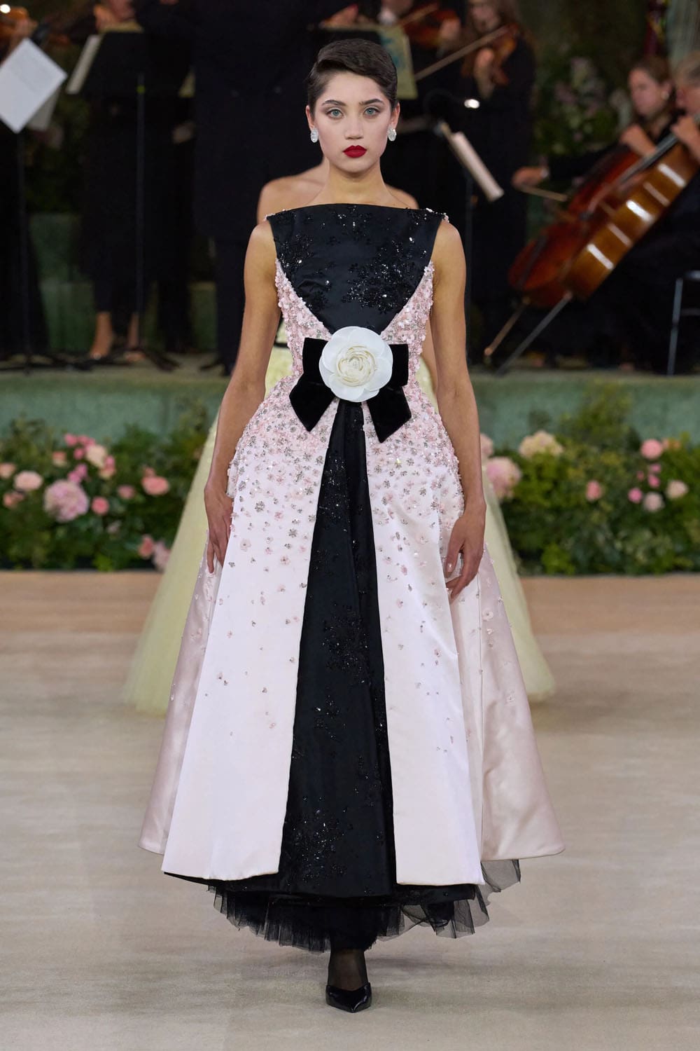 Richard Quinn Spring Summer 2026 London Runway Magazine (15)