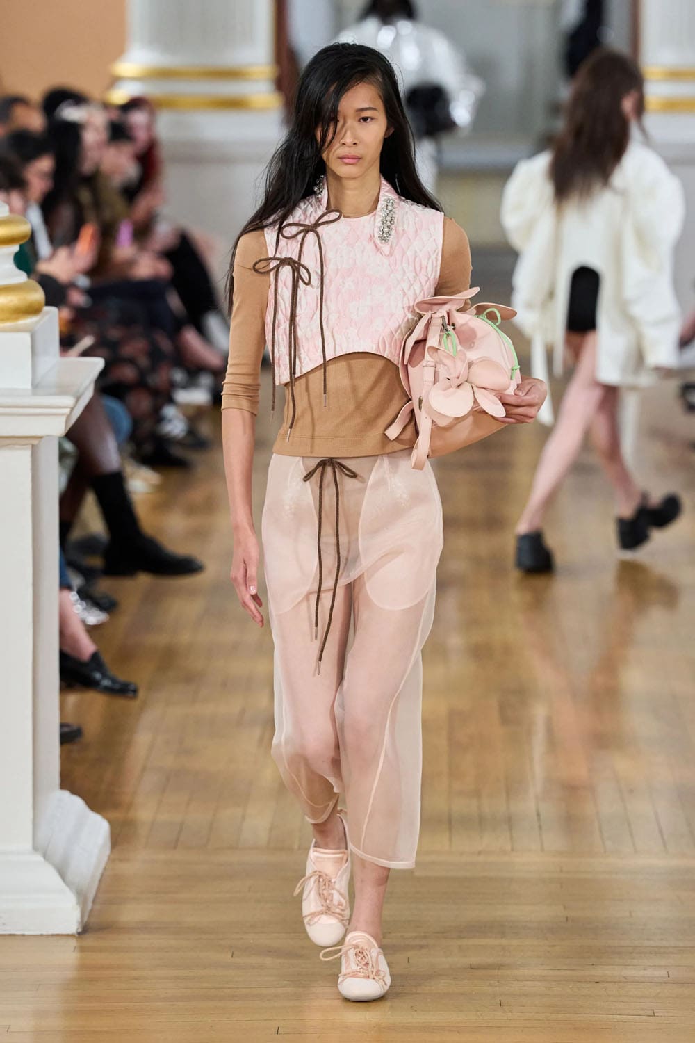 Simone Rocha Spring Summer 2026 Runway Magazine (11)