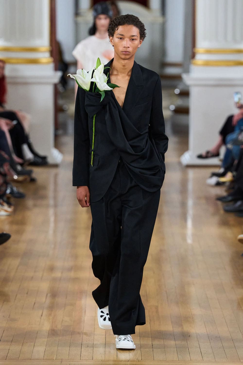 Simone Rocha Spring Summer 2026 Runway Magazine (45)