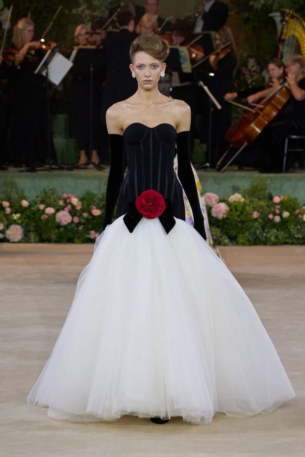 Richard Quinn Spring Summer 2026 London Runway Magazine (27)