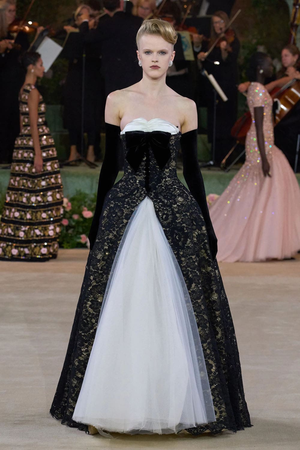 Richard Quinn Spring Summer 2026 London Runway Magazine (42)