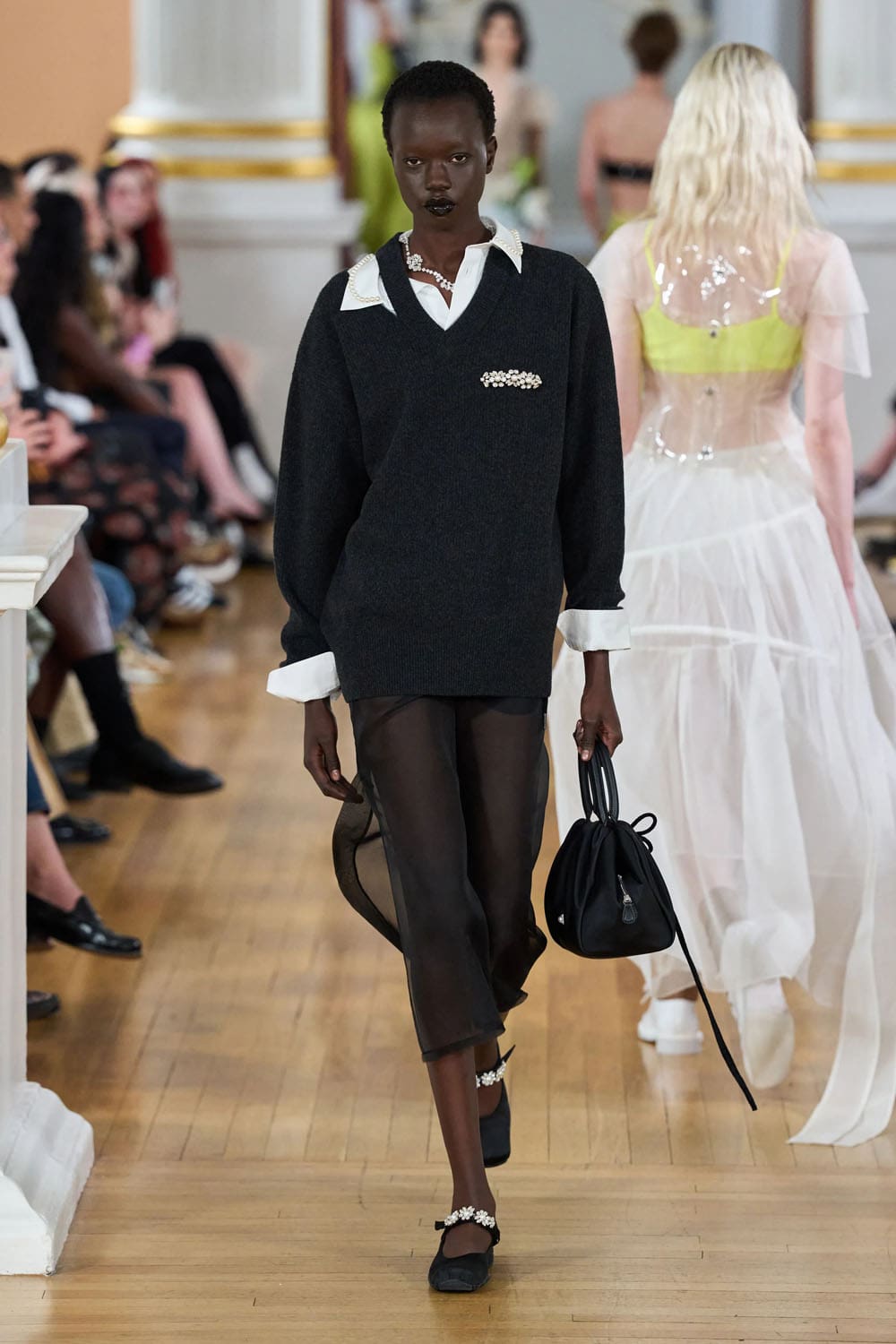 Simone Rocha Spring Summer 2026 Runway Magazine (31)