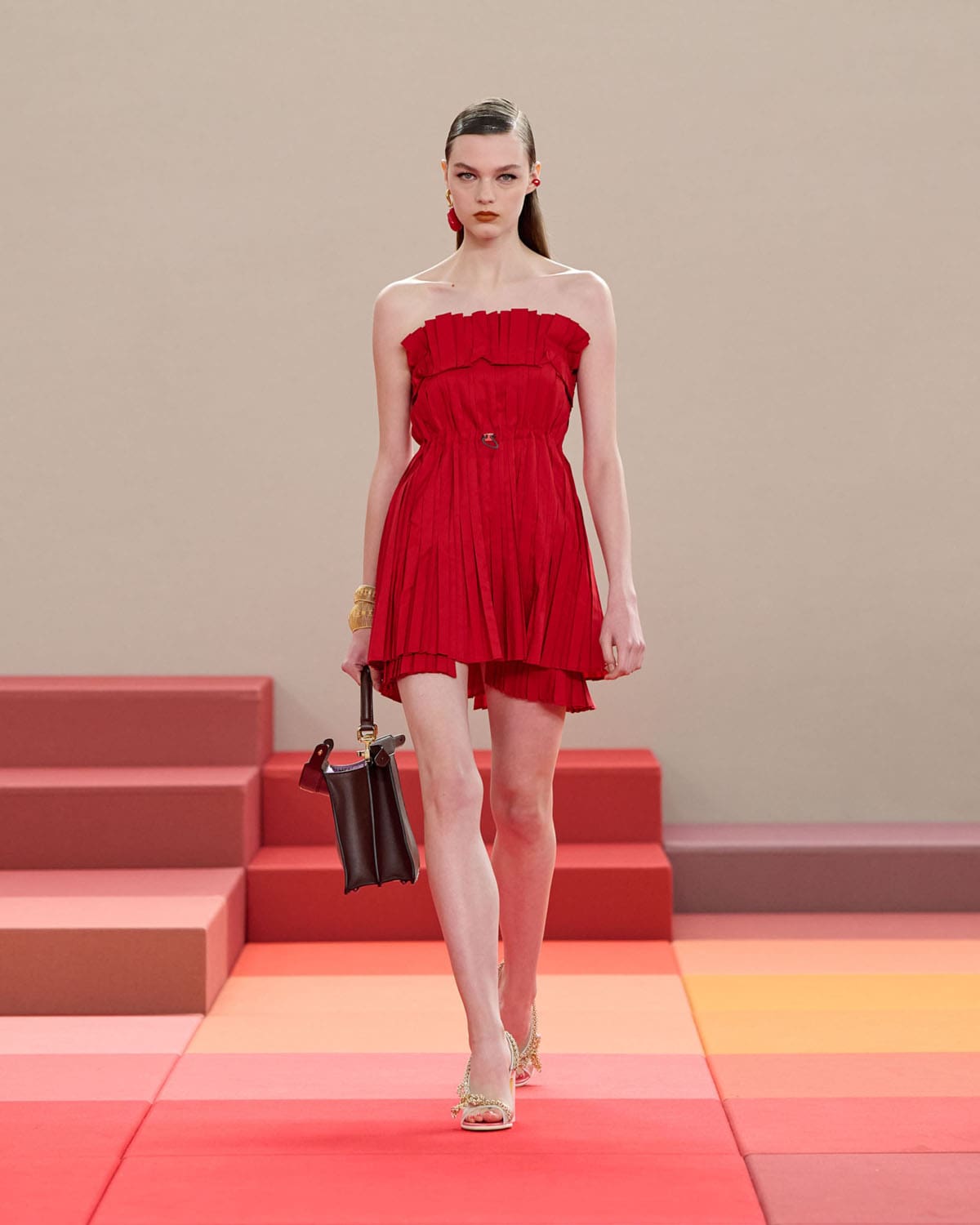 Fendi Spring Summer 2026 Runway Magazine (16)