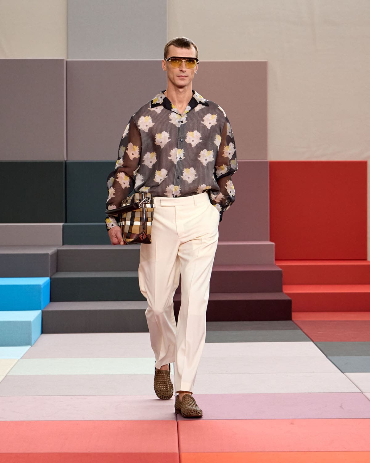 Fendi Spring Summer 2026 Runway Magazine (77)