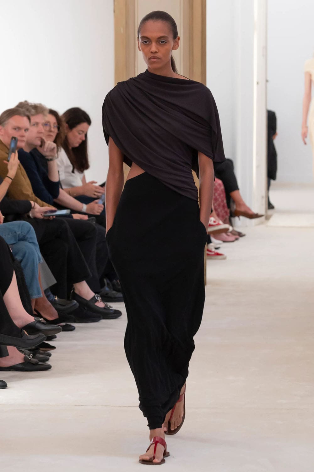 Alberta Ferretti Spring Summer 2026 Runway Magazine (12)