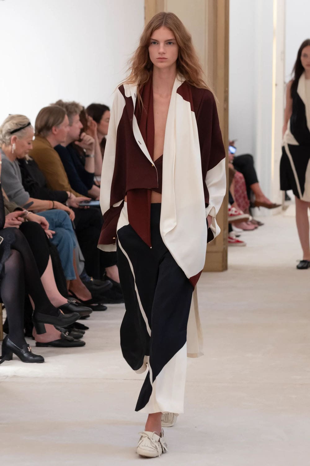 Alberta Ferretti Spring Summer 2026 Runway Magazine (14)