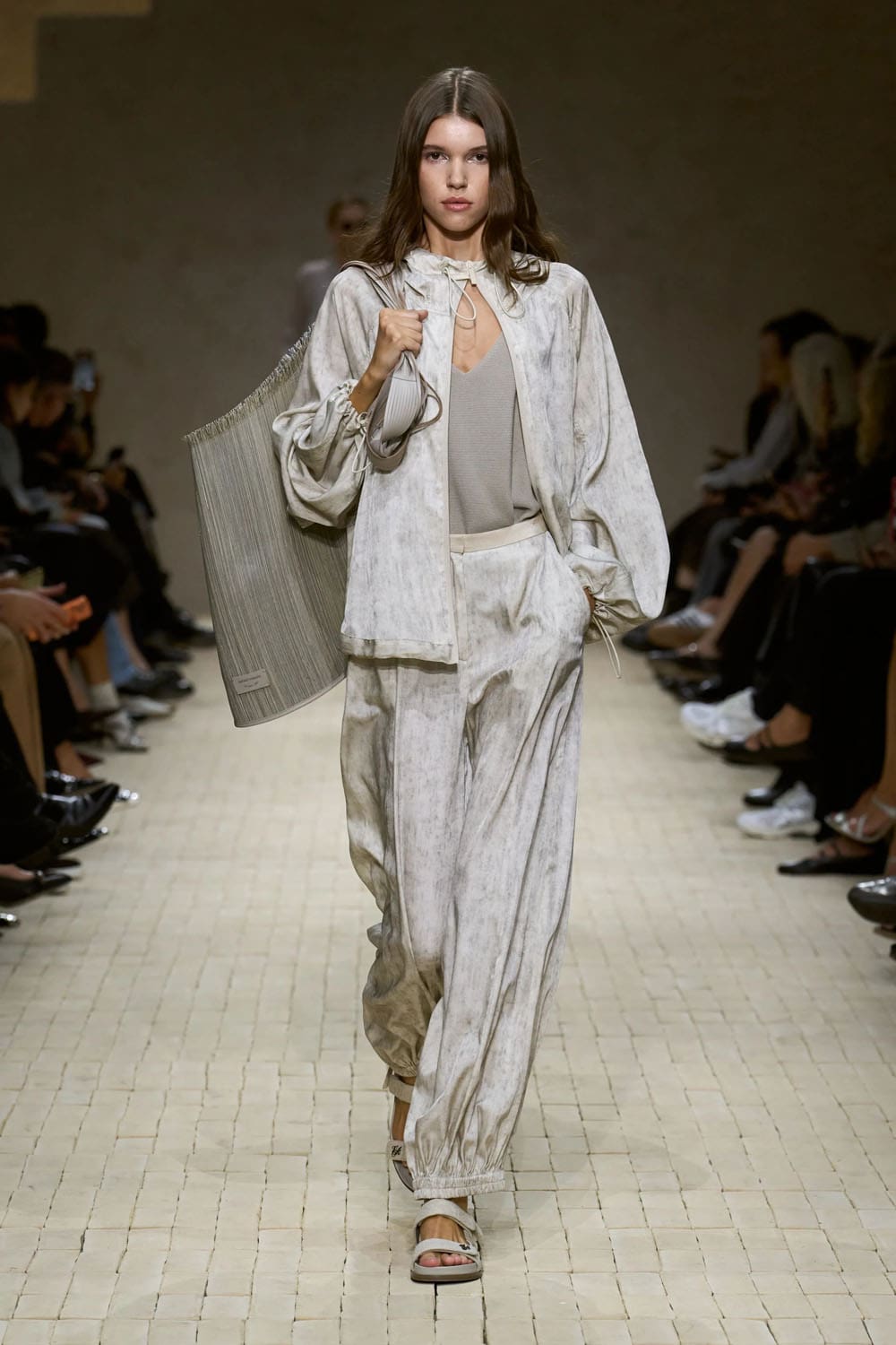 Emporio Armani Spring Summer 2026 Runway Magazine (9)