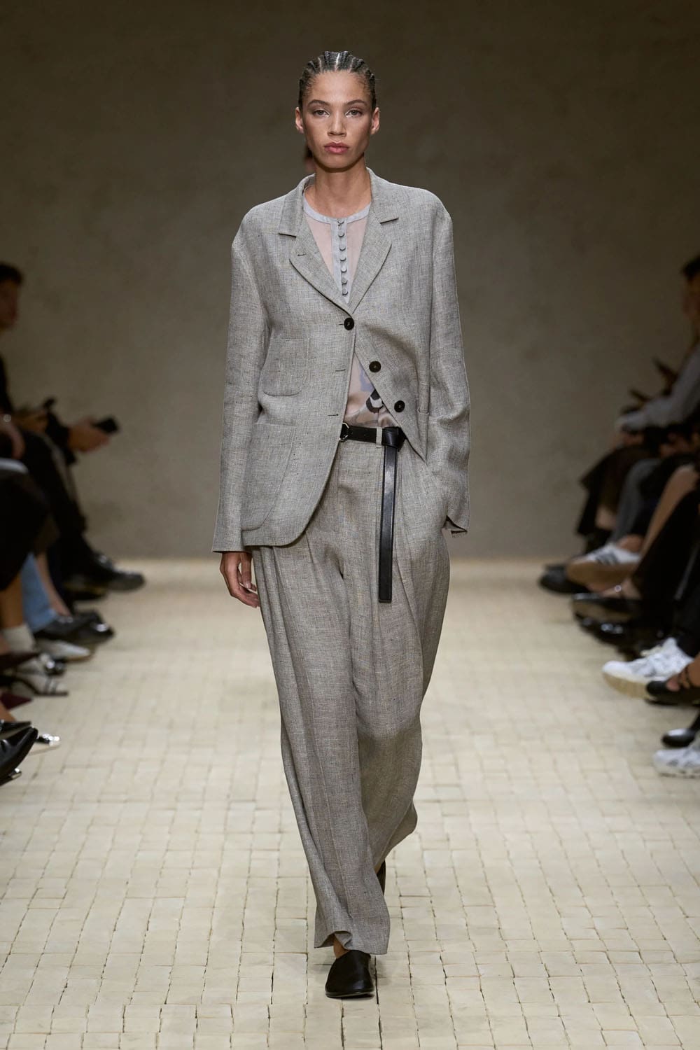 Emporio Armani Spring Summer 2026 Runway Magazine (16)