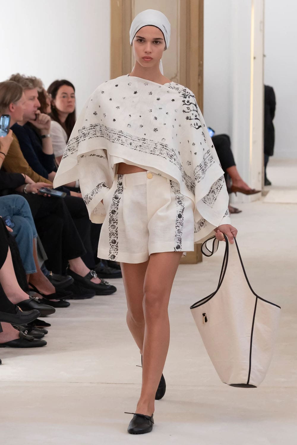 Alberta Ferretti Spring Summer 2026 Runway Magazine (19)