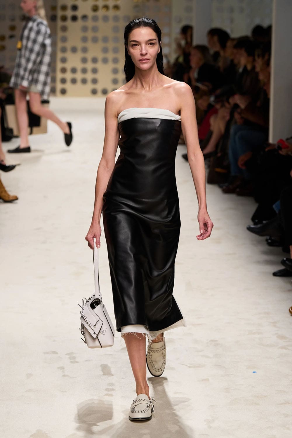 Tods Spring Summer 2026 Runway Magazine (5)