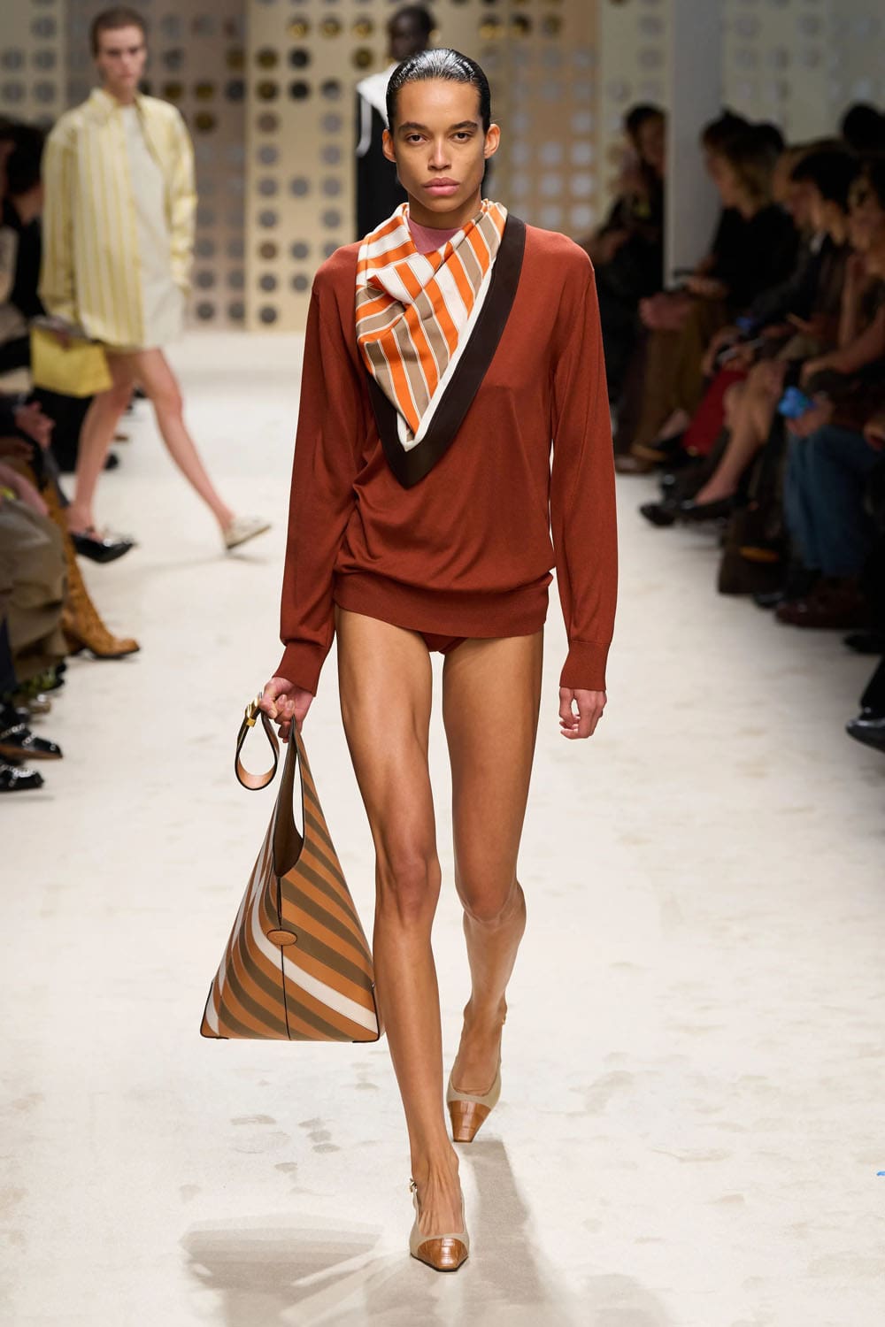 Tods Spring Summer 2026 Runway Magazine (16)