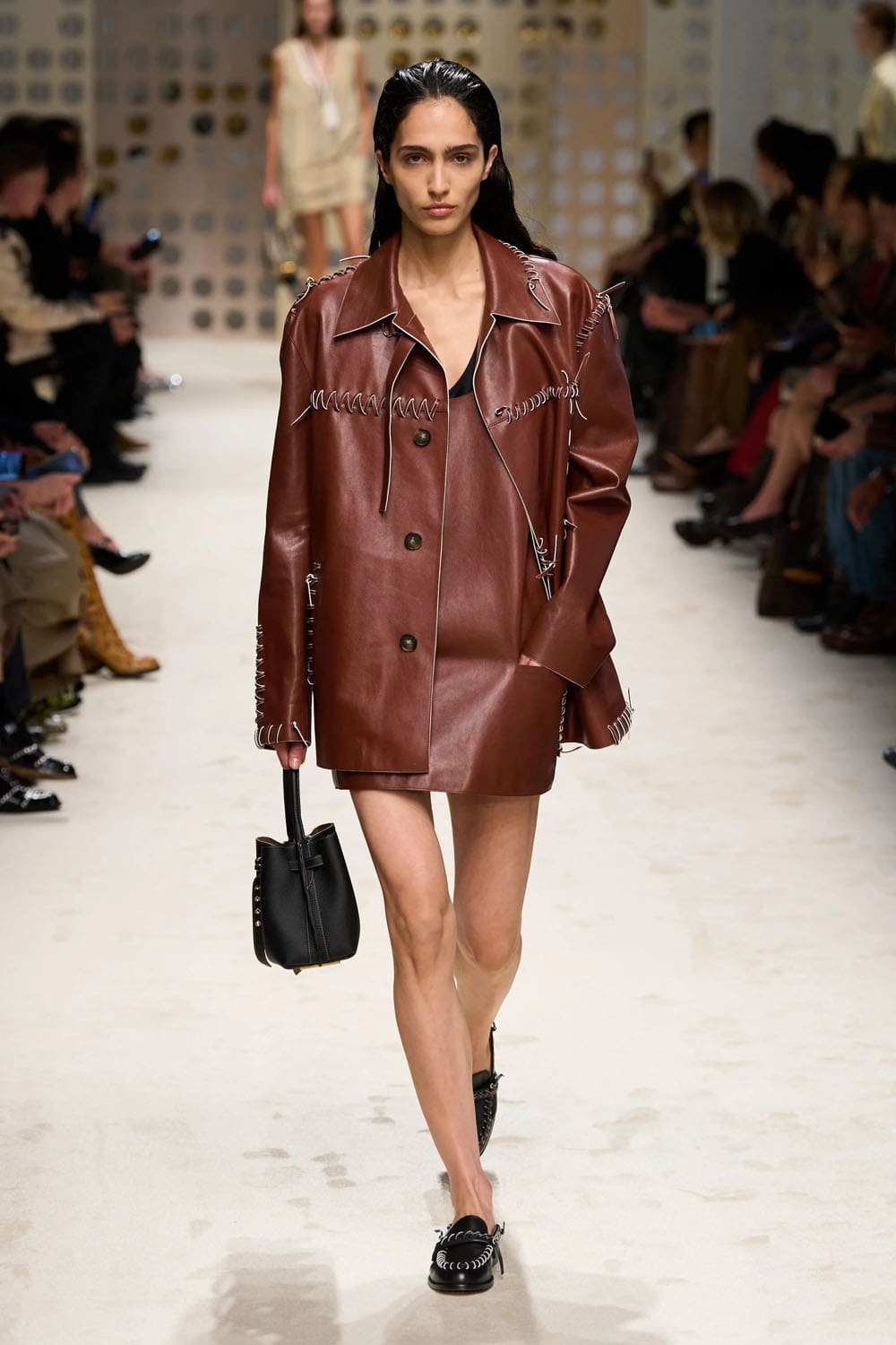Tods Spring Summer 2026 Runway Magazine (26)