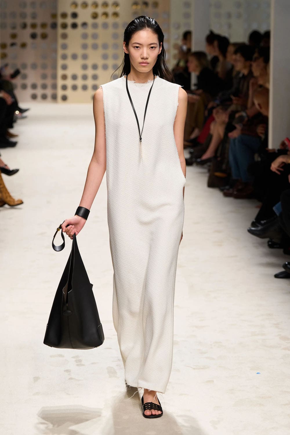 Tods Spring Summer 2026 Runway Magazine (29)
