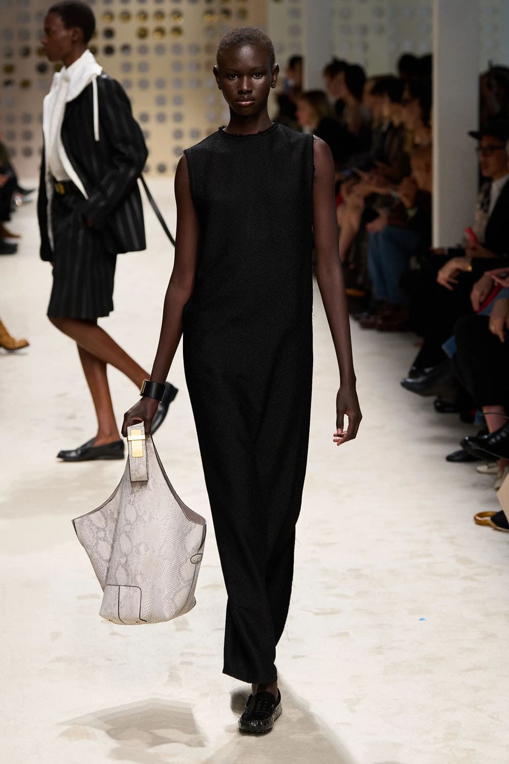 Tods Spring Summer 2026 Runway Magazine (31)