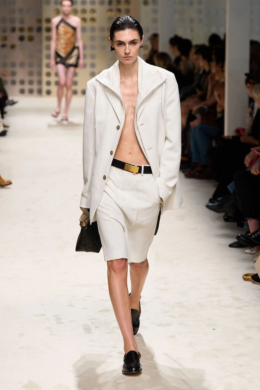 Tods Spring Summer 2026 Runway Magazine (35)
