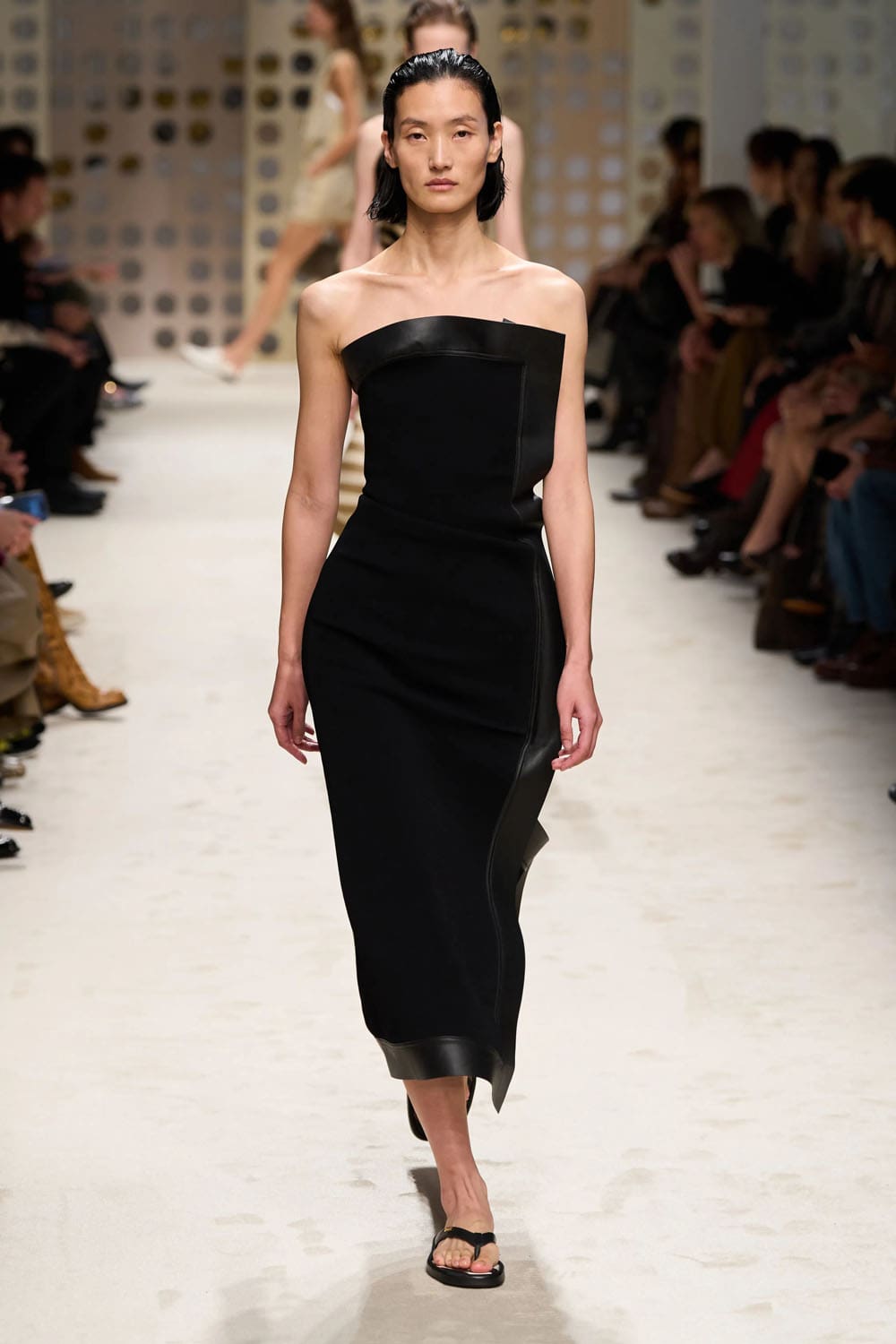 Tods Spring Summer 2026 Runway Magazine (38)
