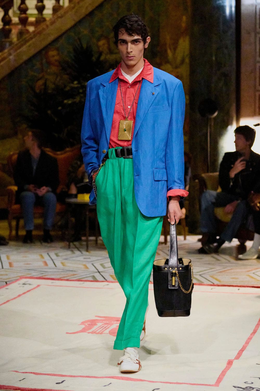 Versace Spring Summer 2026 Runway Magazine (8)
