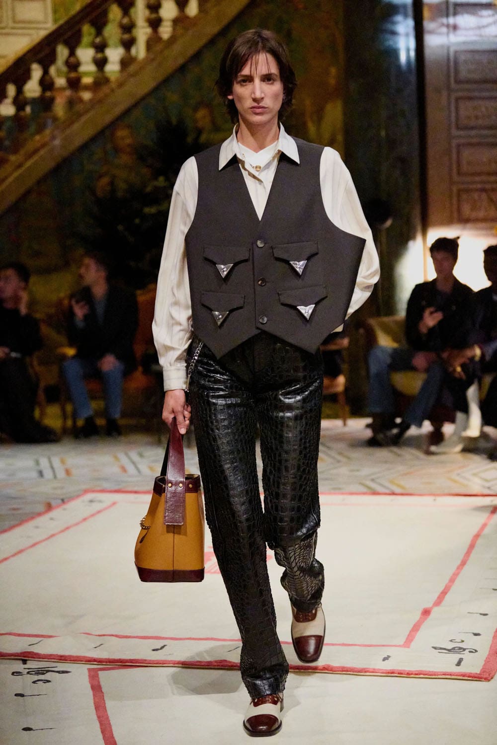 Versace Spring Summer 2026 Runway Magazine (30)