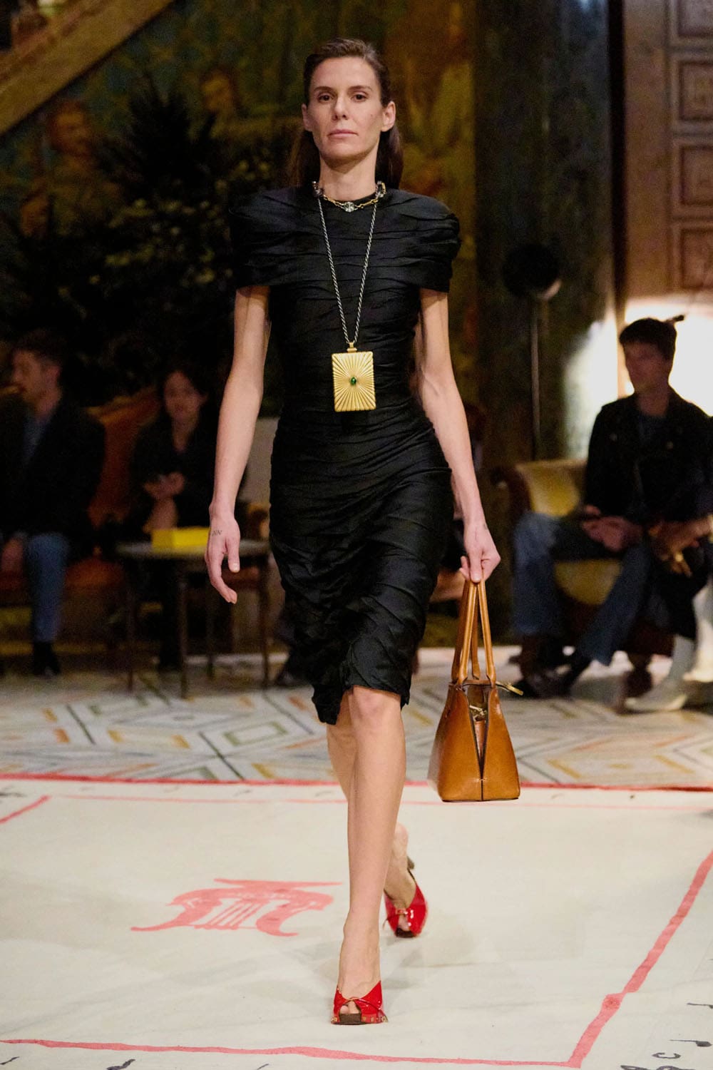 Versace Spring Summer 2026 Runway Magazine (32)