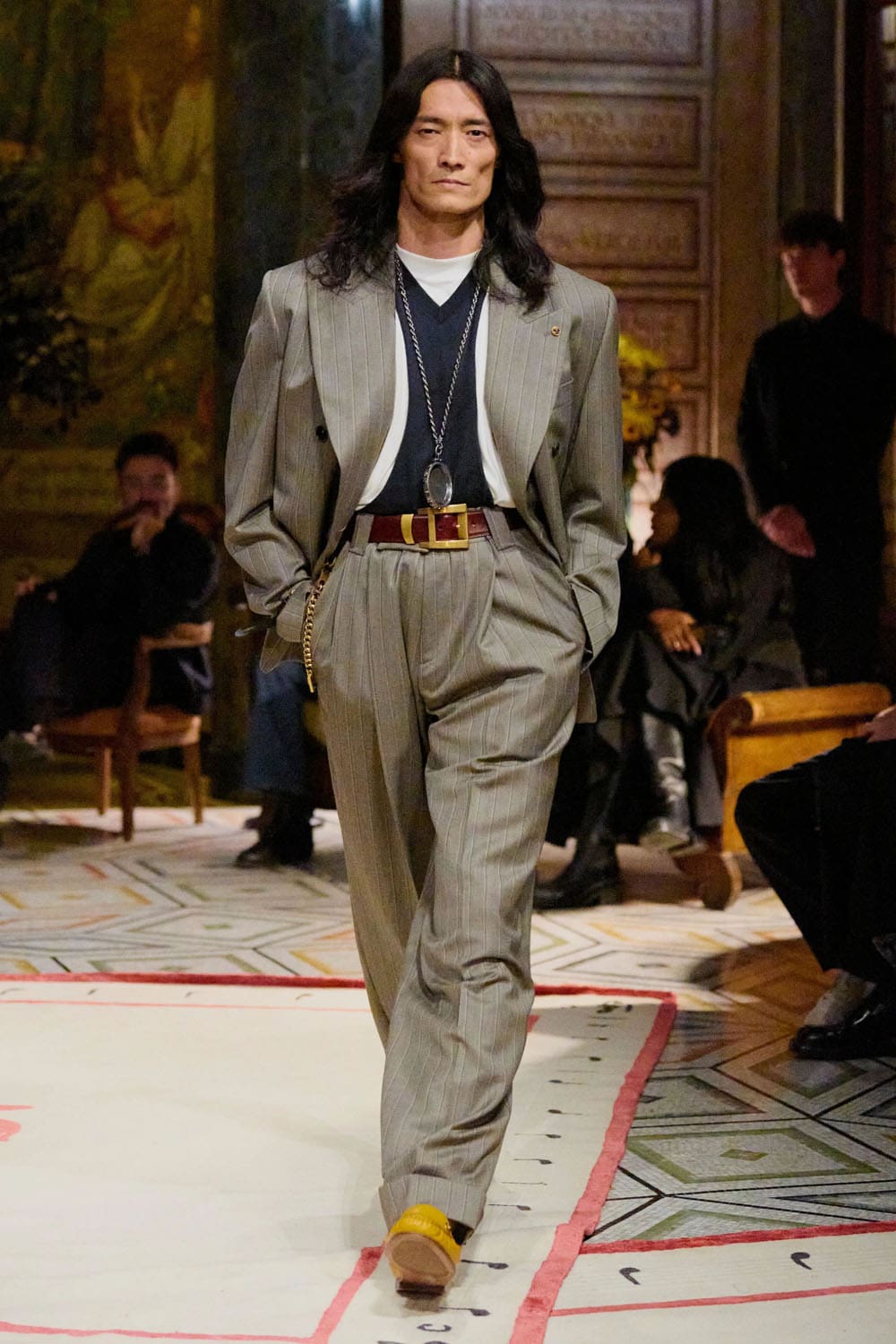 Versace Spring Summer 2026 Runway Magazine (50)