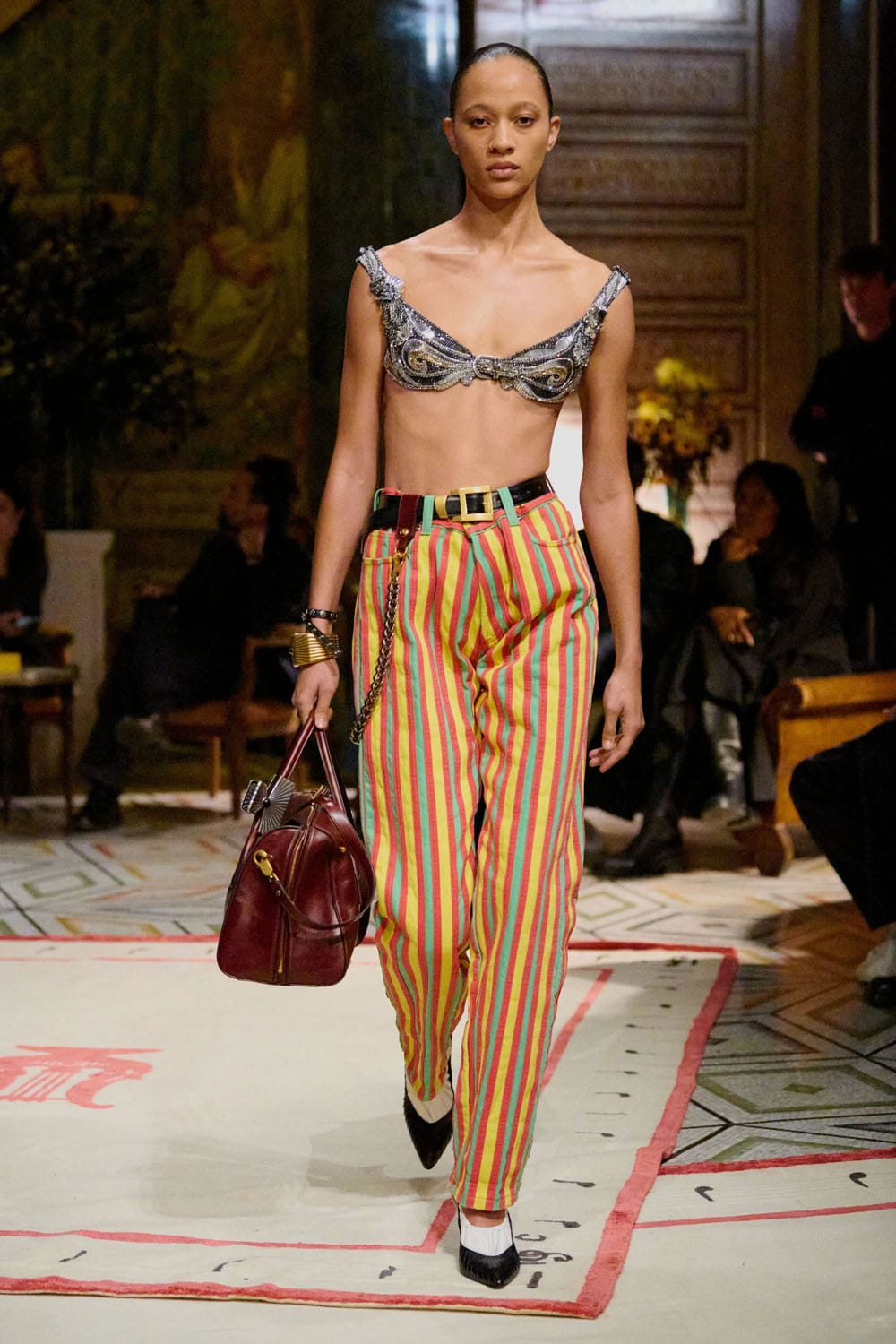 Versace Spring Summer 2026 Runway Magazine (67)