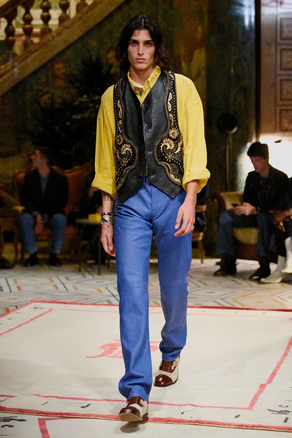 Versace Spring Summer 2026 Runway Magazine (75)