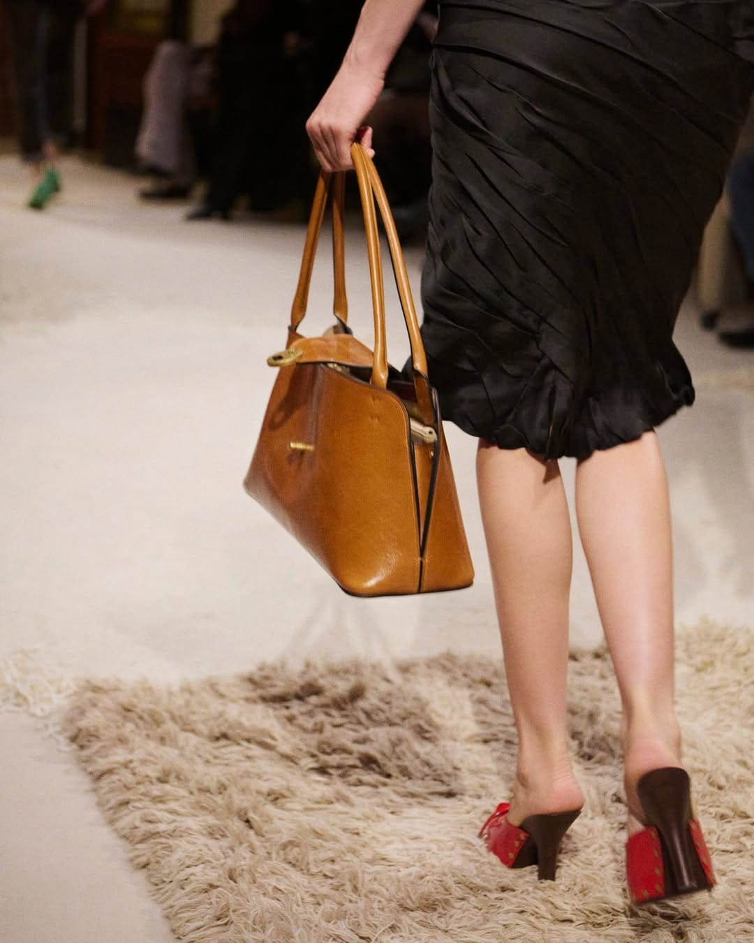 Versace Spring Summer 2026 Milan Details Runway Magazine (10)
