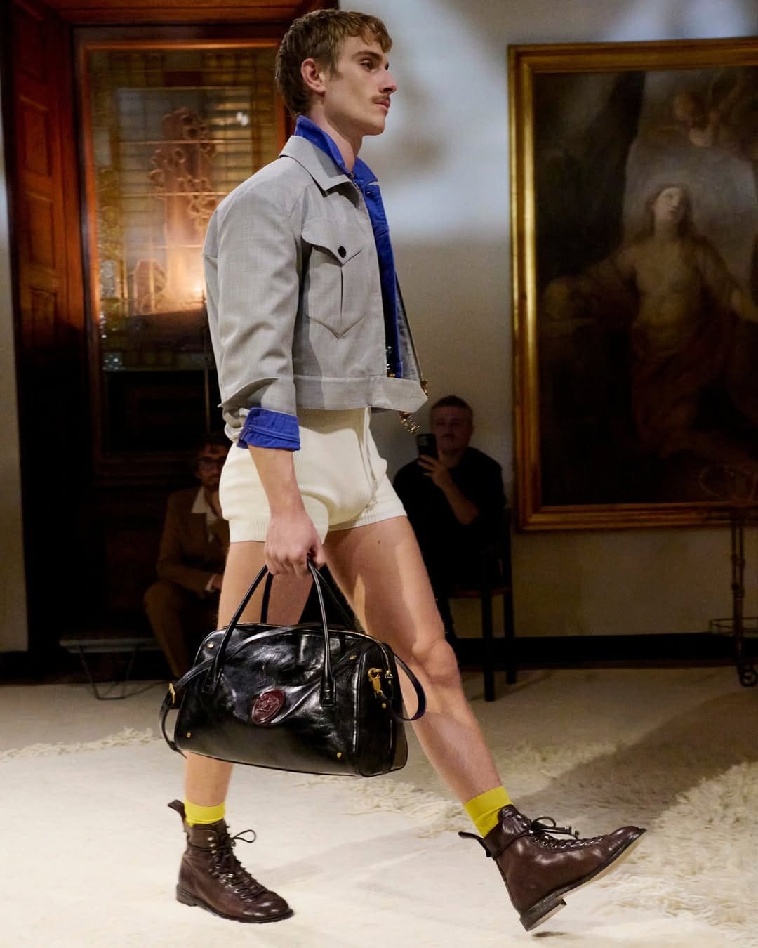 Versace Spring Summer 2026 Milan Details Runway Magazine (15)