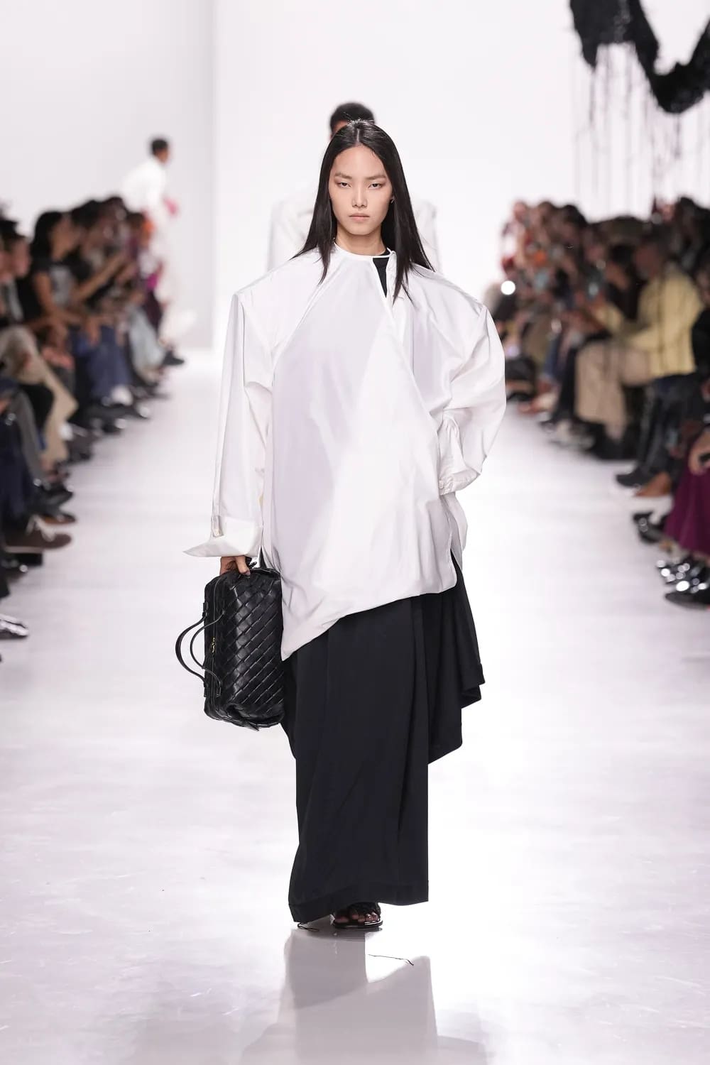 Bottega Veneta Spring Summer 2026 Runway Magazine (25)