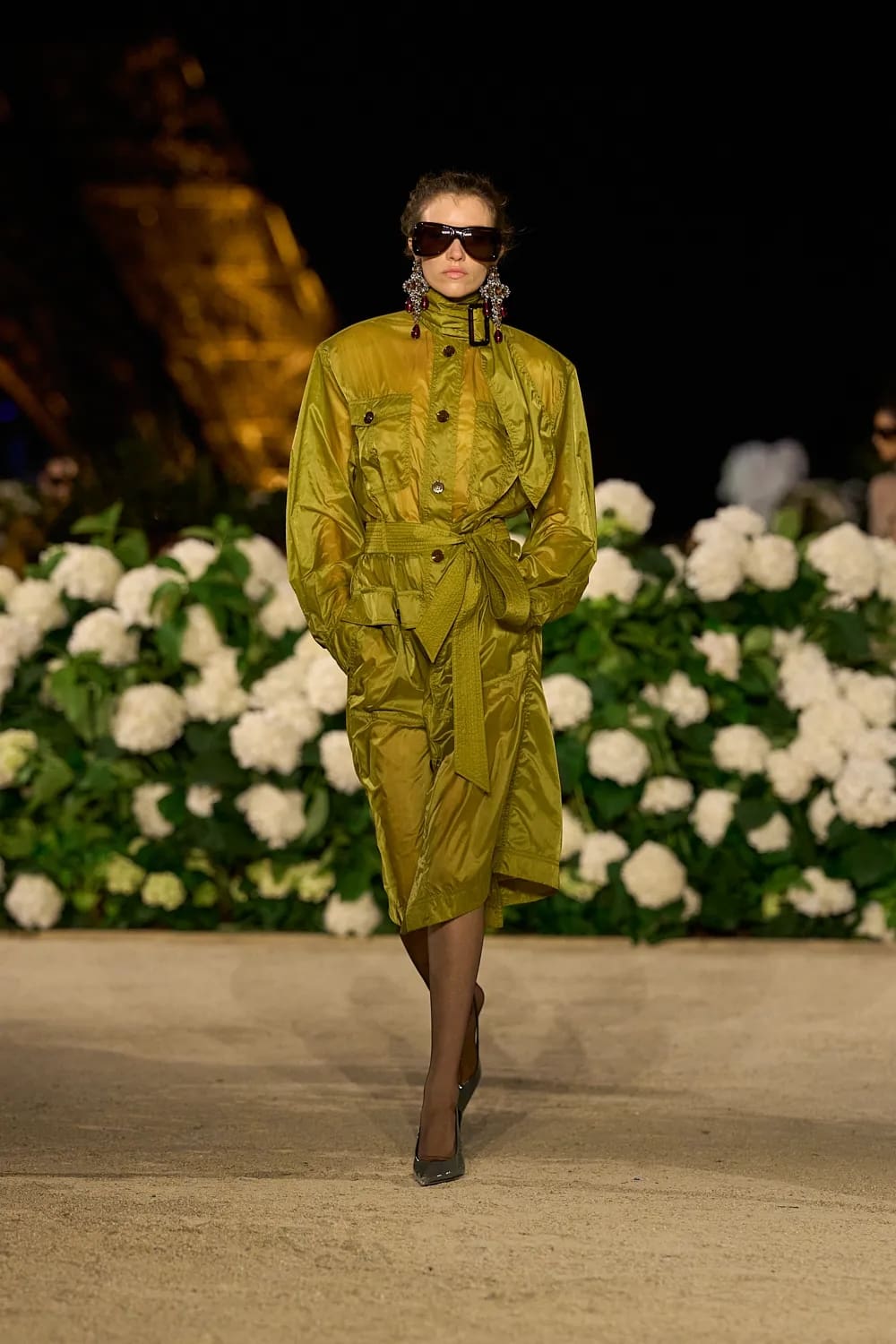 Saint Laurent Spring Summer 2026 Runway Magazine (21)