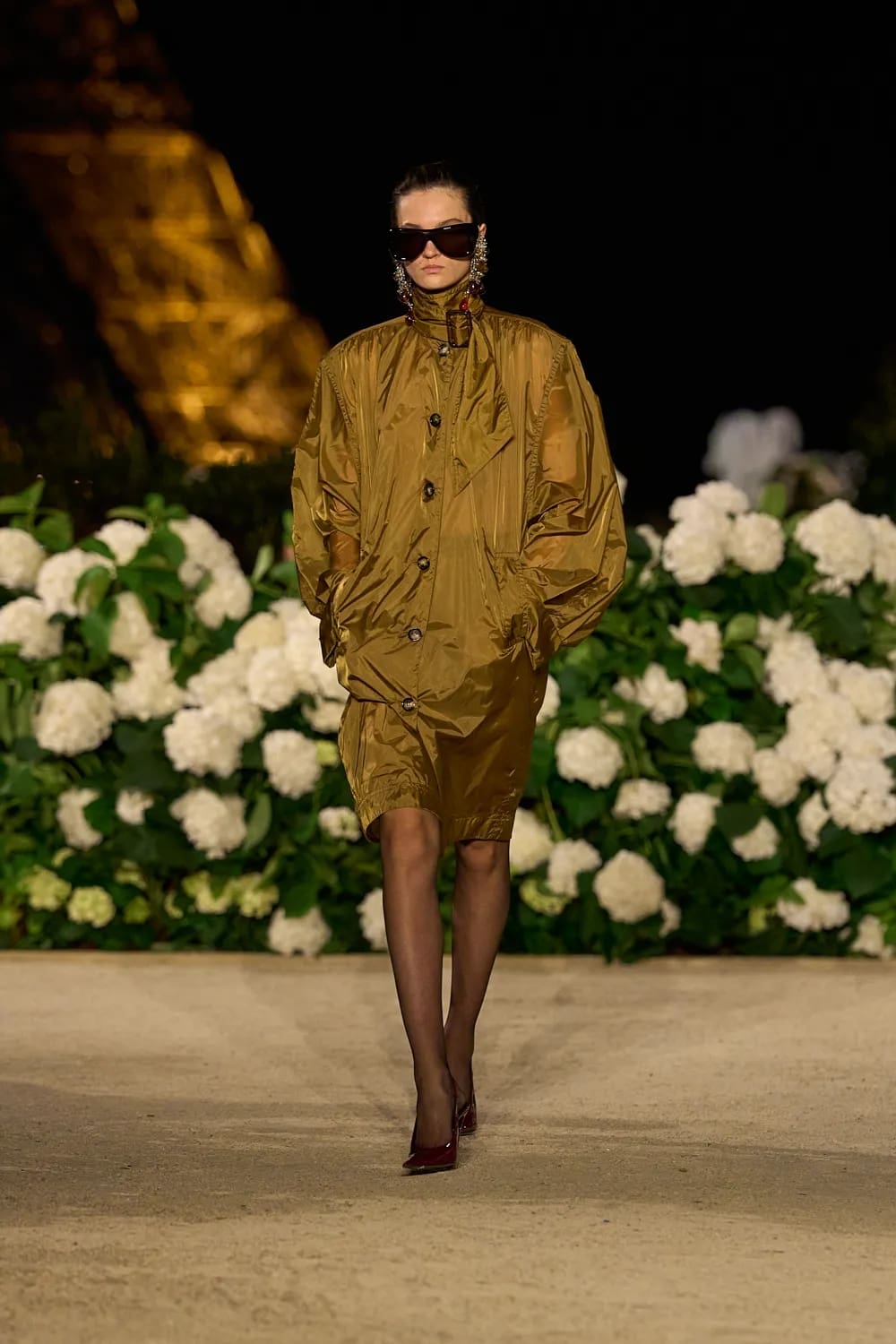 Saint Laurent Spring Summer 2026 Runway Magazine (24)
