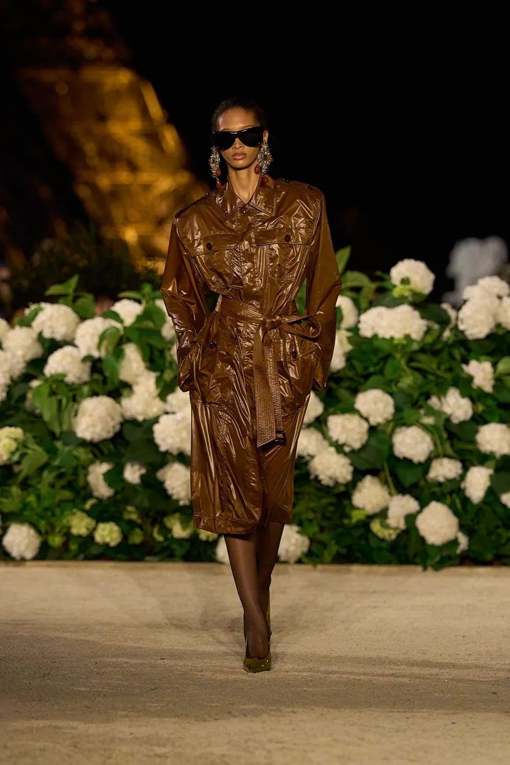 Saint Laurent Spring Summer 2026 Runway Magazine (26)