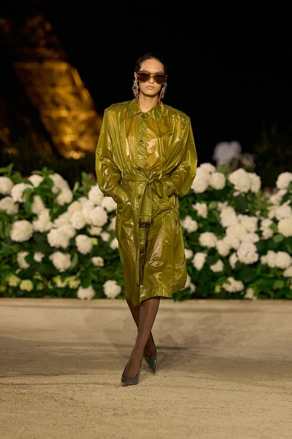 Saint Laurent Spring Summer 2026 Runway Magazine (32)