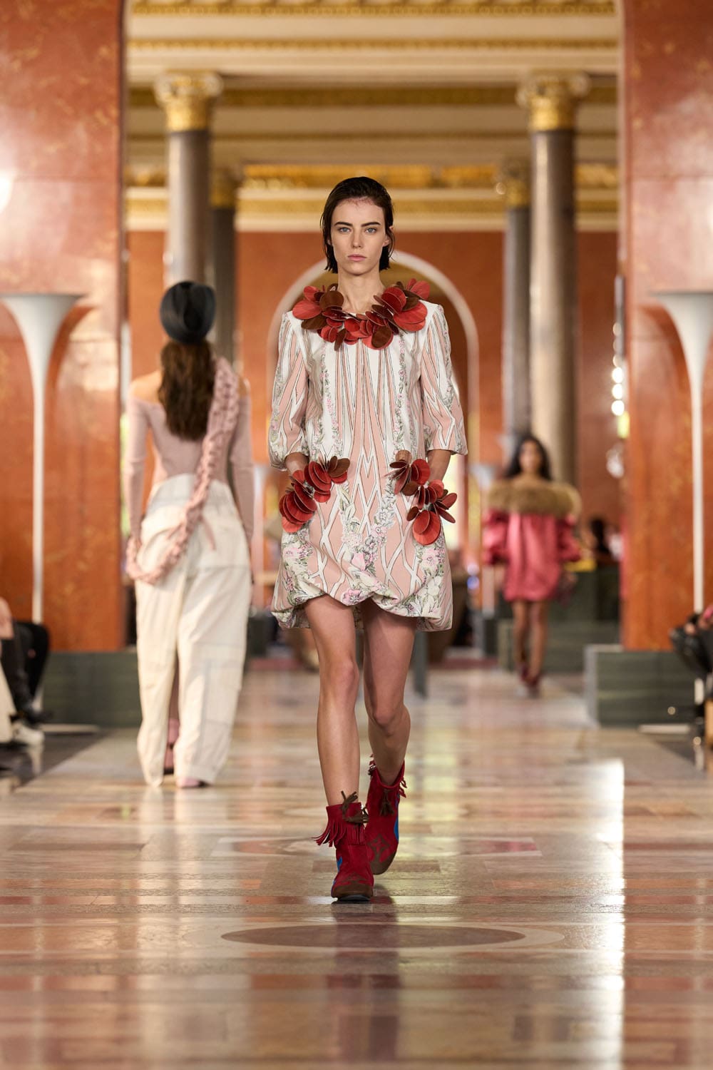 Louis Vuitton Spring Summer 2026 Runway Magazine (14)