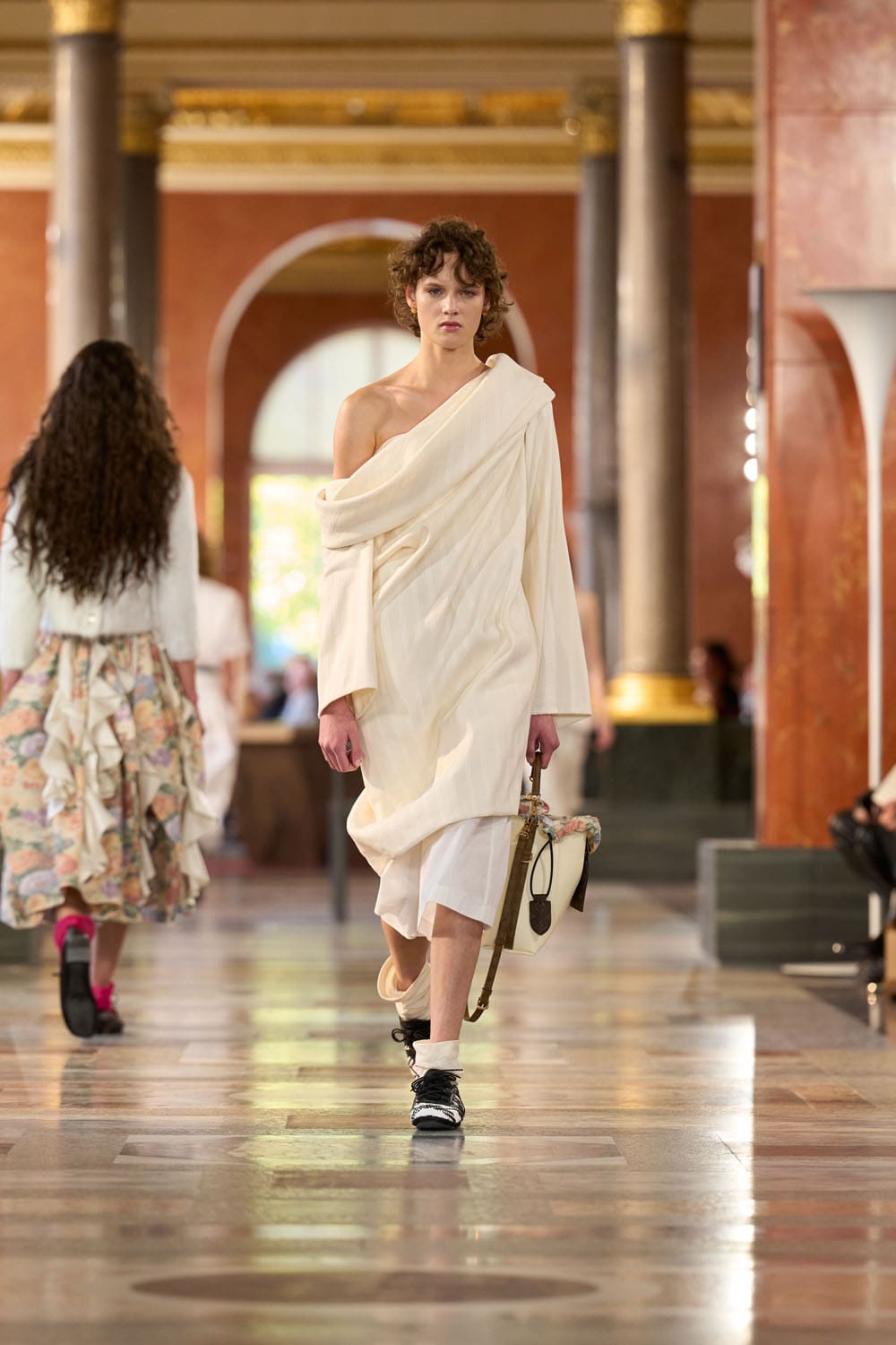 Louis Vuitton Spring Summer 2026 Runway Magazine (22)