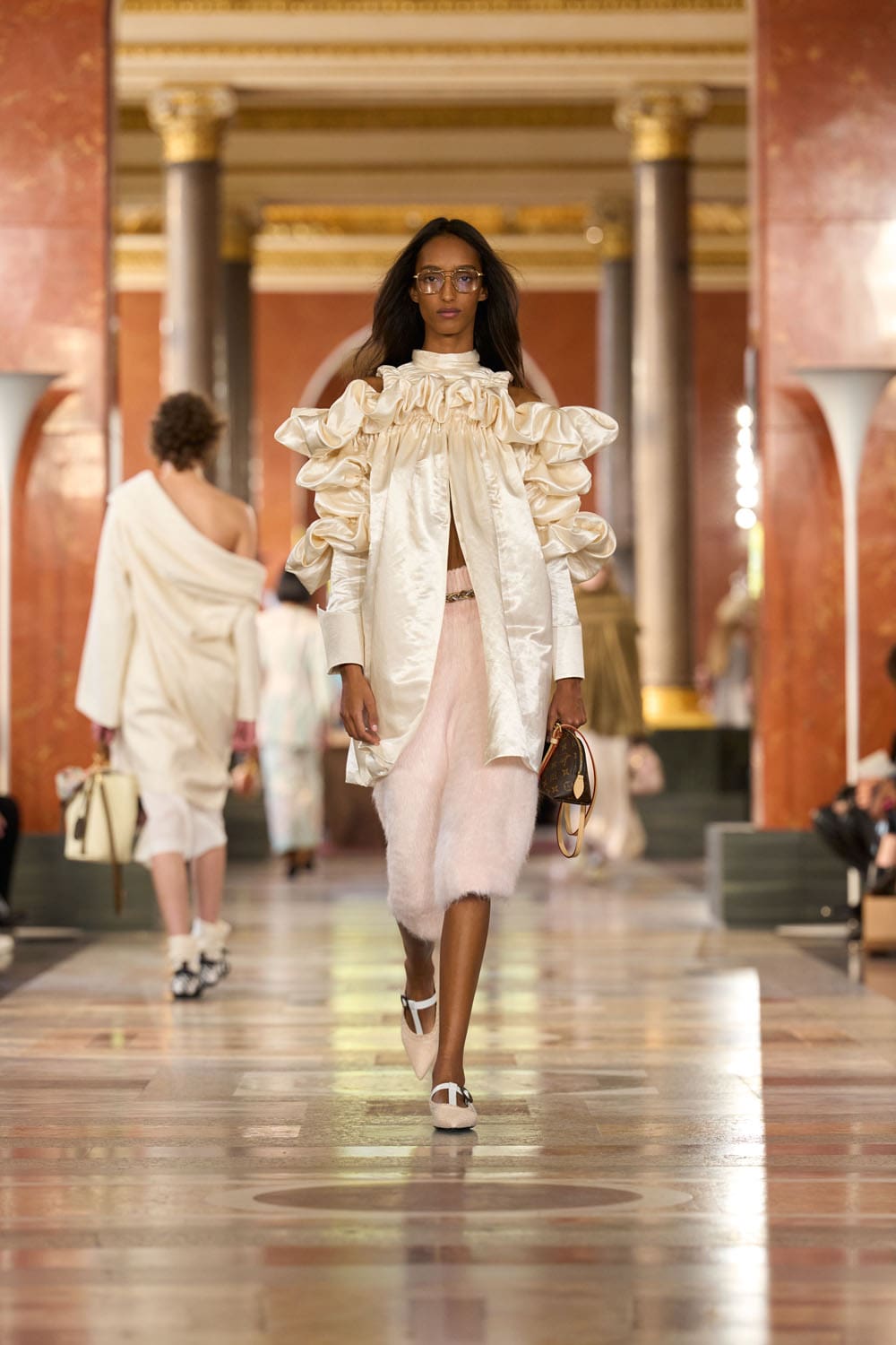 Louis Vuitton Spring Summer 2026 Runway Magazine (24)