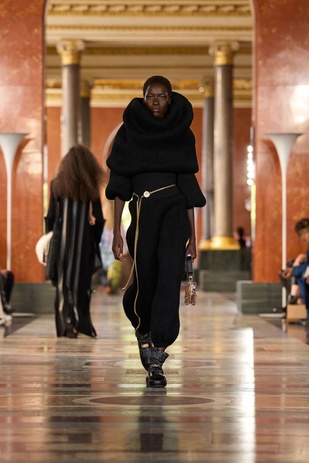 Louis Vuitton Spring Summer 2026 Runway Magazine (44)