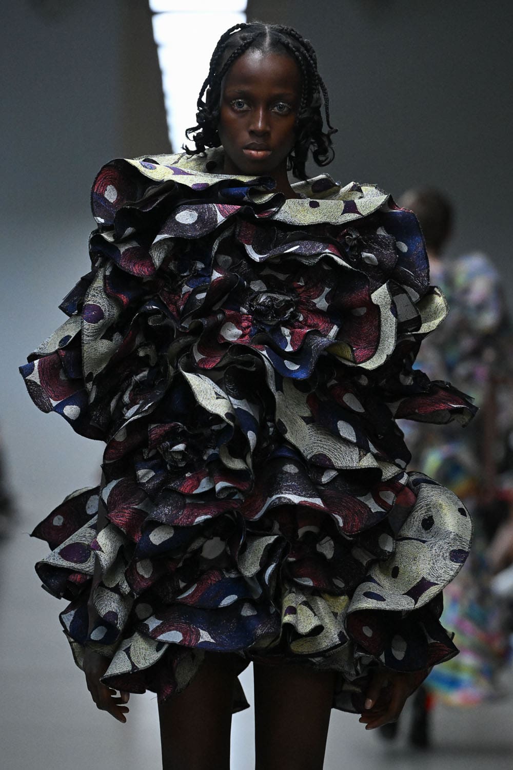 Anrealage Spring Summer 2026 Close Up Runway Magazine (2)