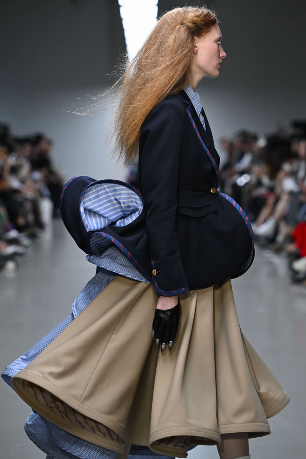 Anrealage Spring Summer 2026 Close Up Runway Magazine (5)