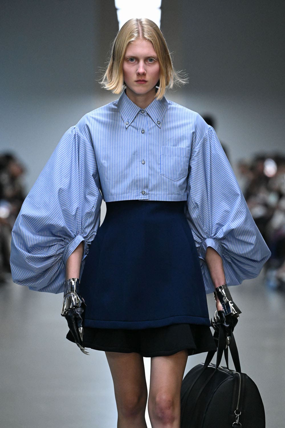 Anrealage Spring Summer 2026 Close Up Runway Magazine (11)
