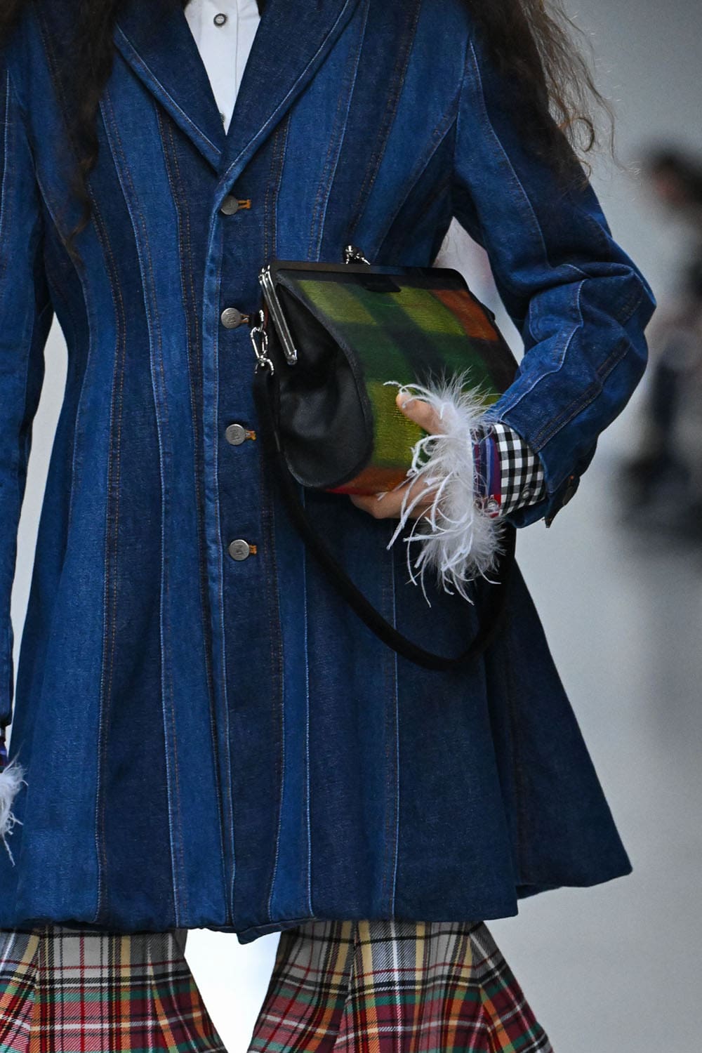 Anrealage Spring Summer 2026 Close Up Runway Magazine (15)