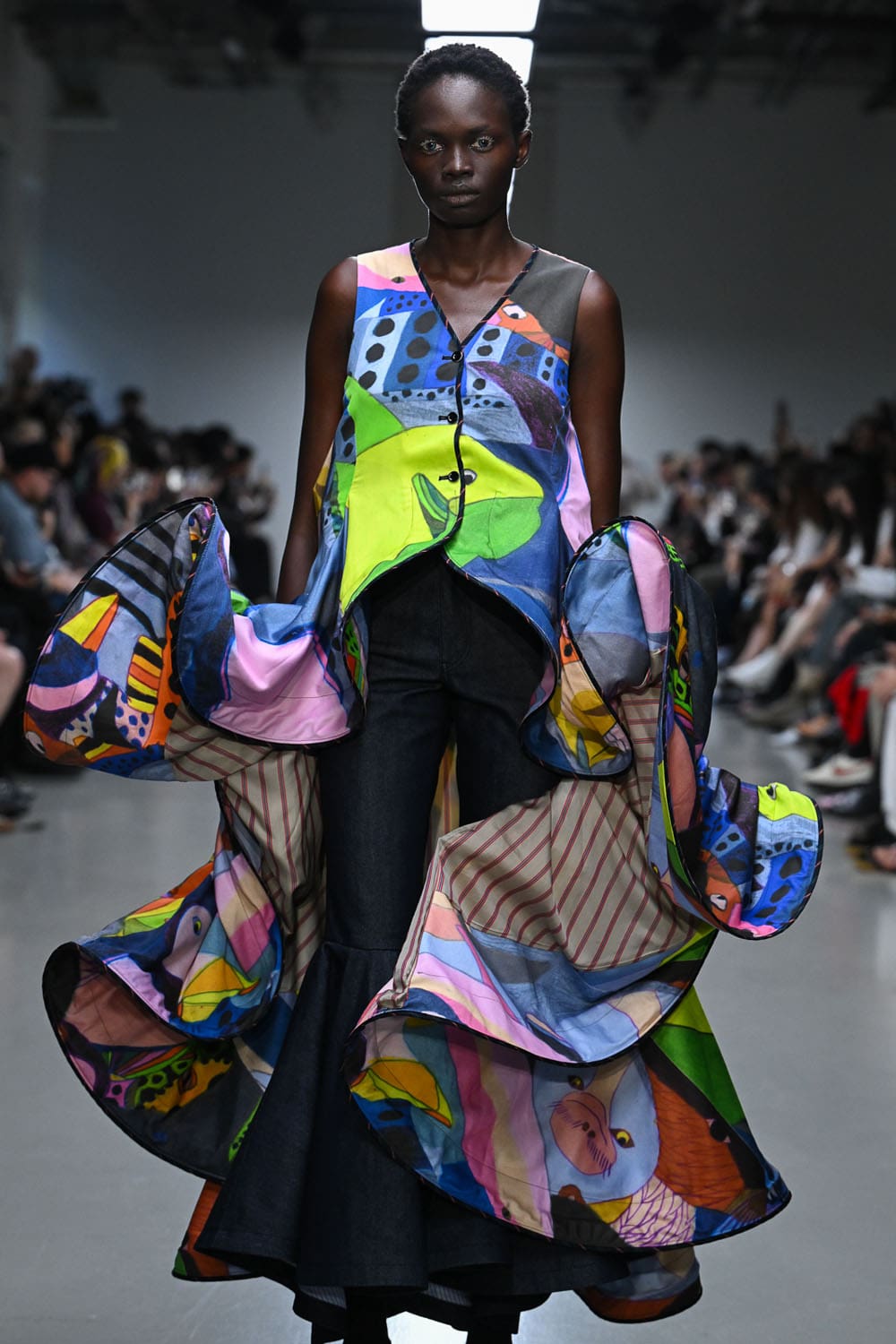 Anrealage Spring Summer 2026 Close Up Runway Magazine (35)
