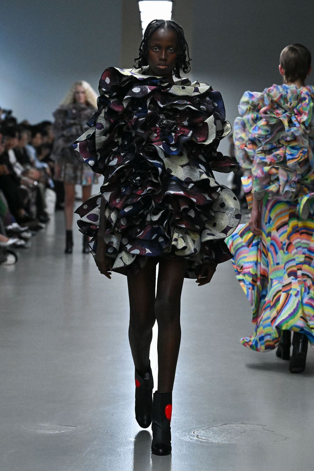 Anrealage Spring Summer 2026 Runway Magazine (2)