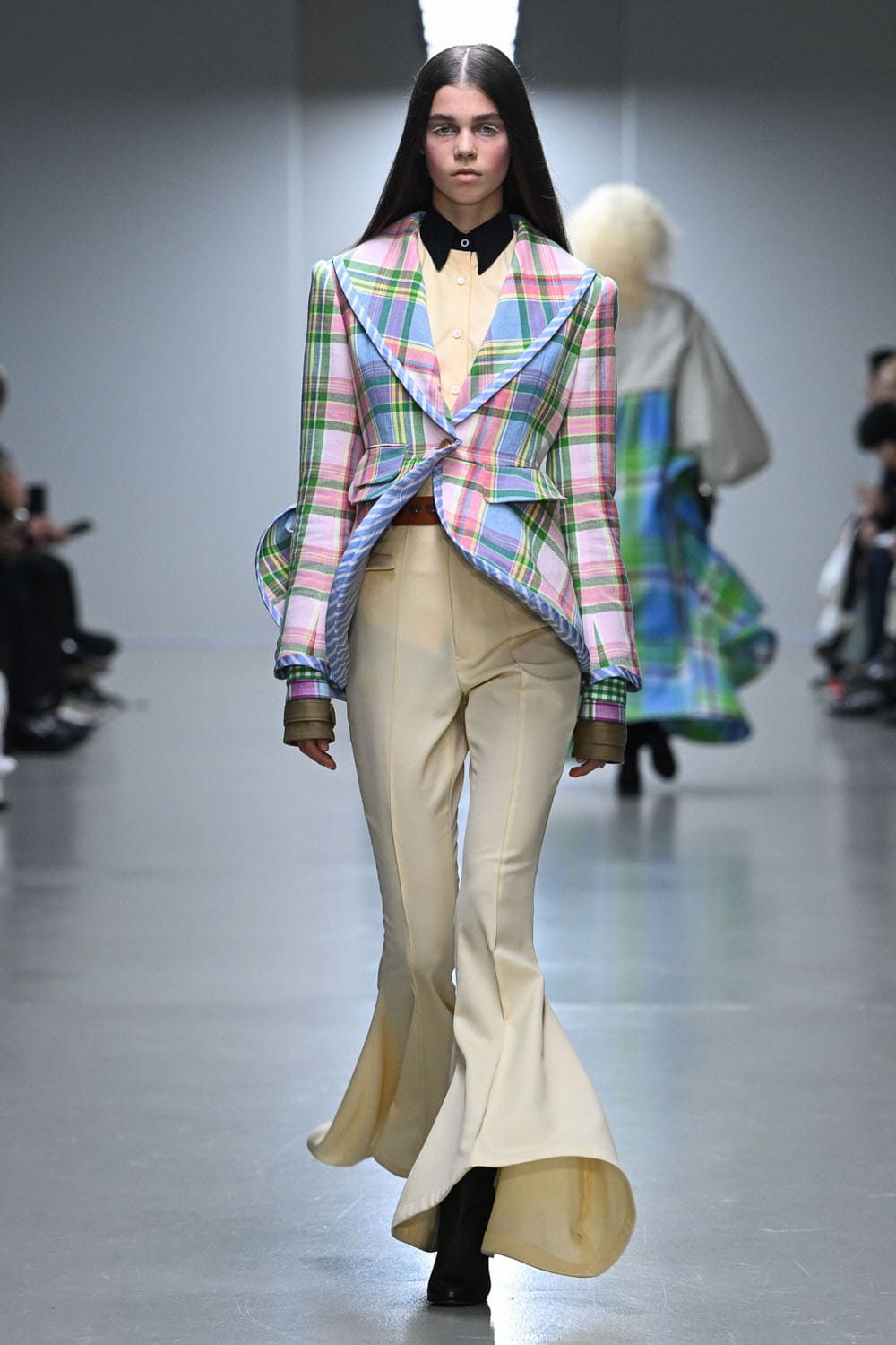 Anrealage Spring Summer 2026 Runway Magazine (7)