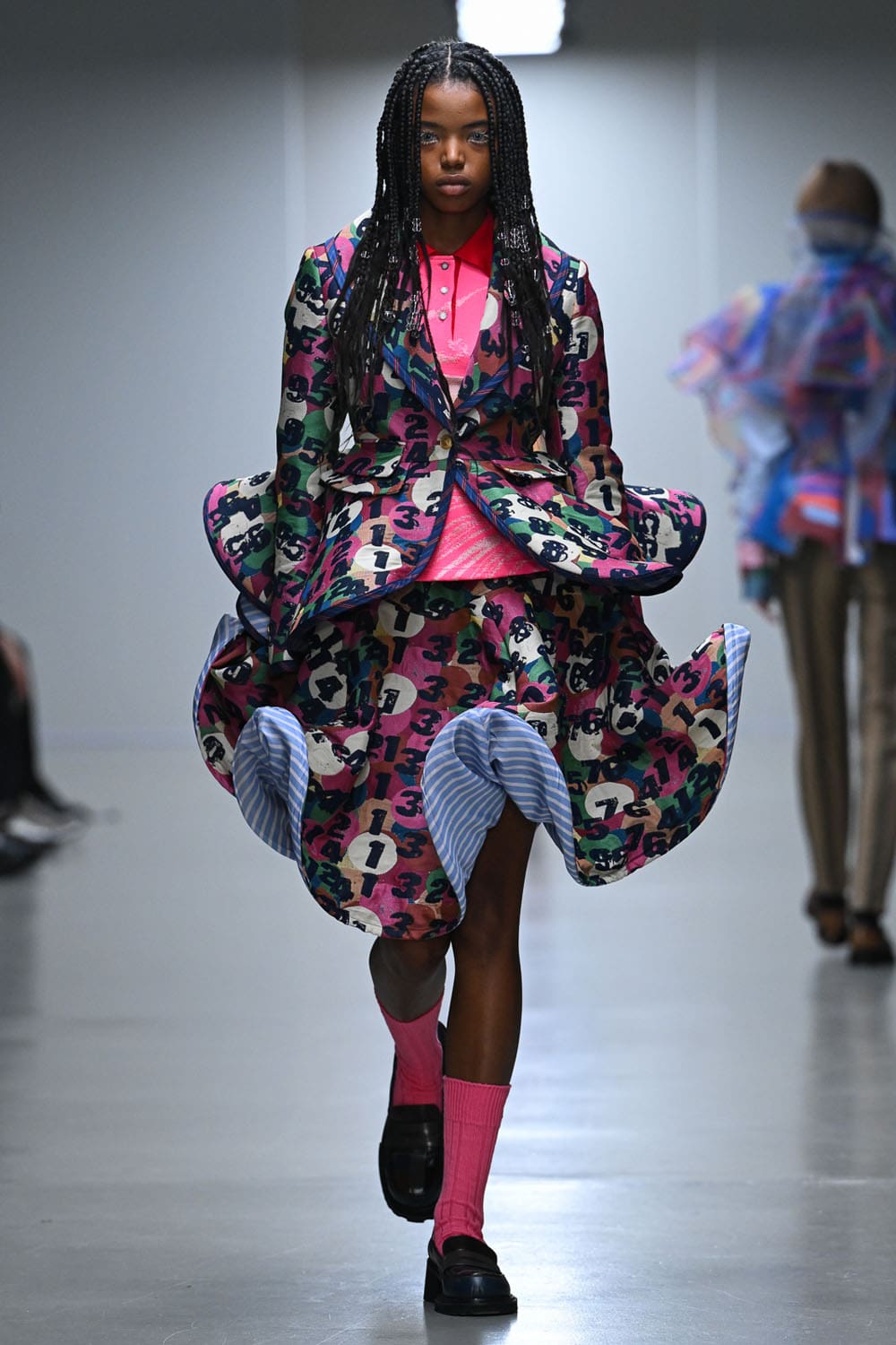 Anrealage Spring Summer 2026 Runway Magazine (24)