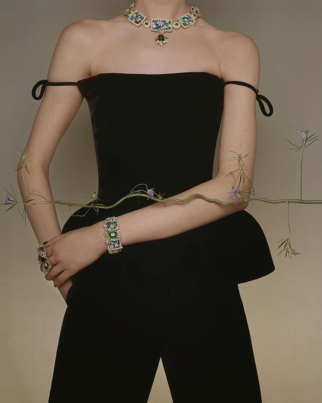 Diorexquis Haute Joaillerie by Victoire de Castellane Runway Magazine (21)