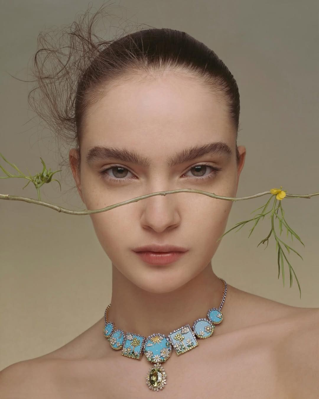 Diorexquis Haute Joaillerie by Victoire de Castellane Runway Magazine (7)