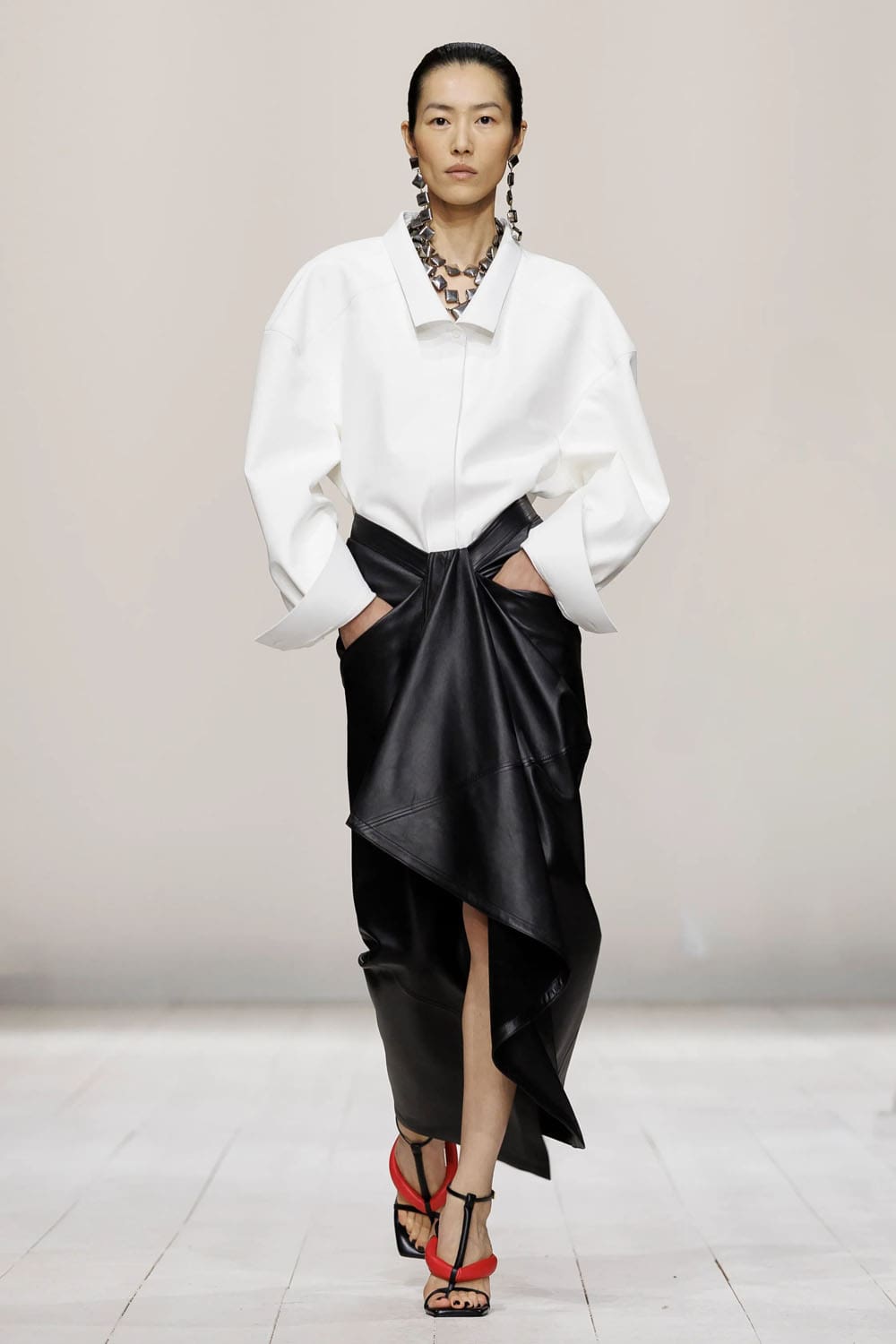 Givenchy Spring Summer 2026 Runway Magazine (28)
