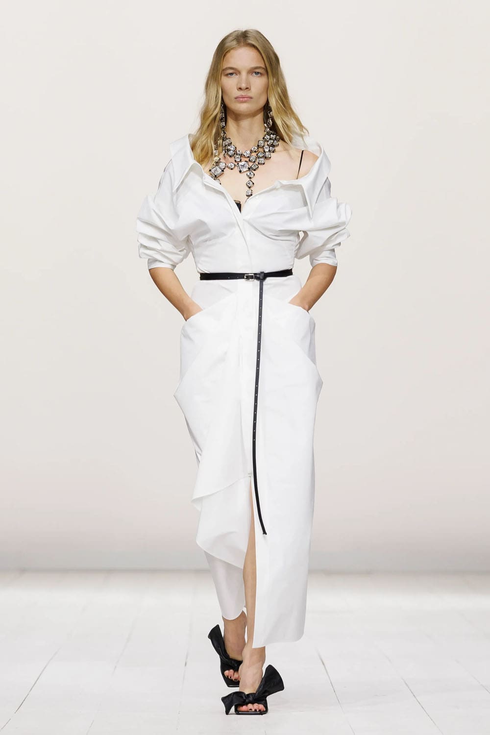 Givenchy Spring Summer 2026 Runway Magazine (9)
