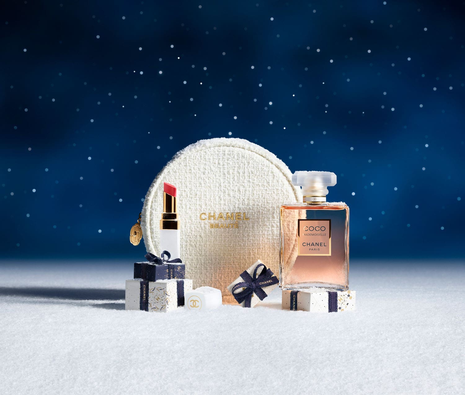 CHANEL Holidays 2025 Runway Magazine (10)